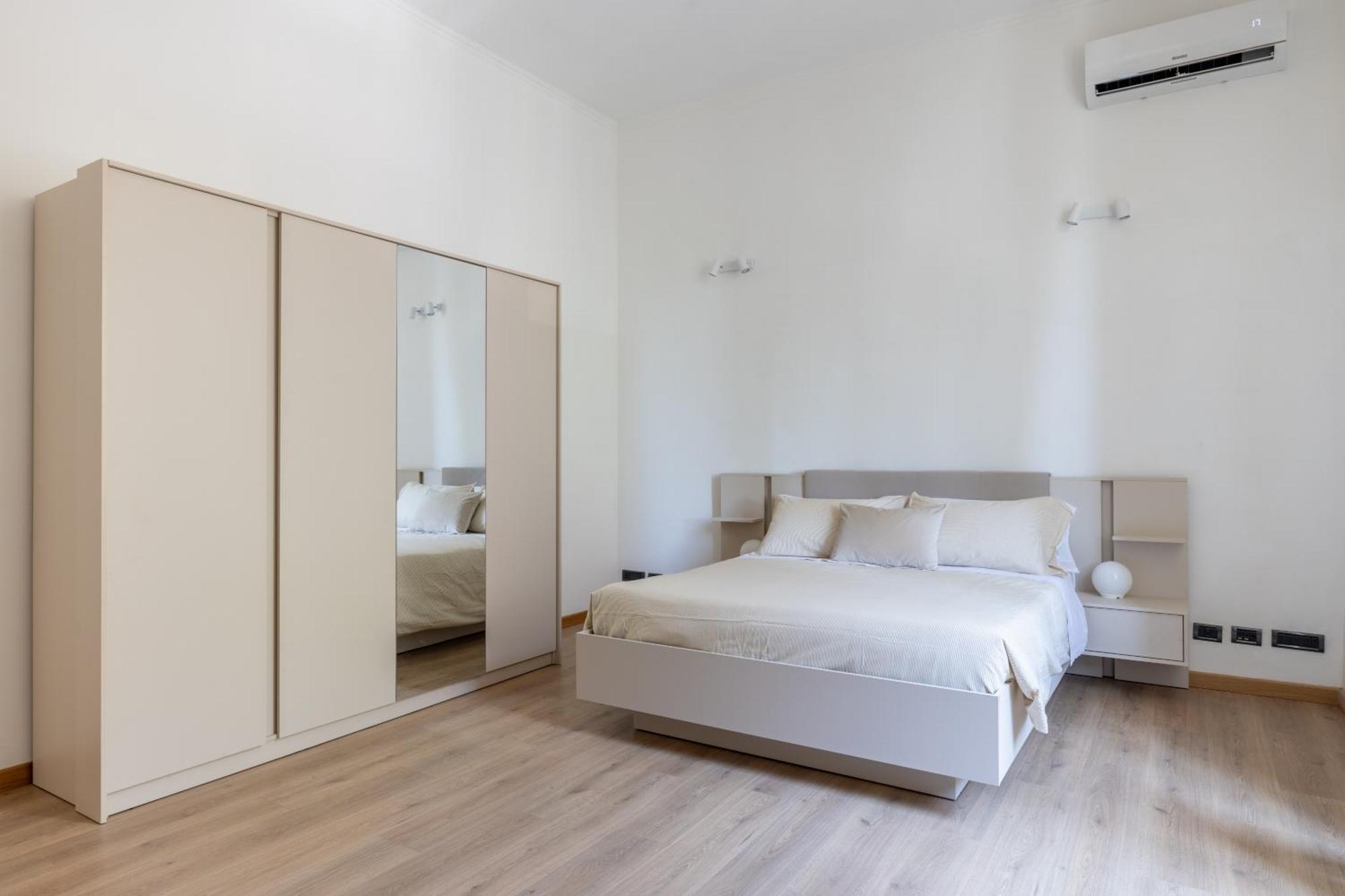 Ostiensis Place Roma