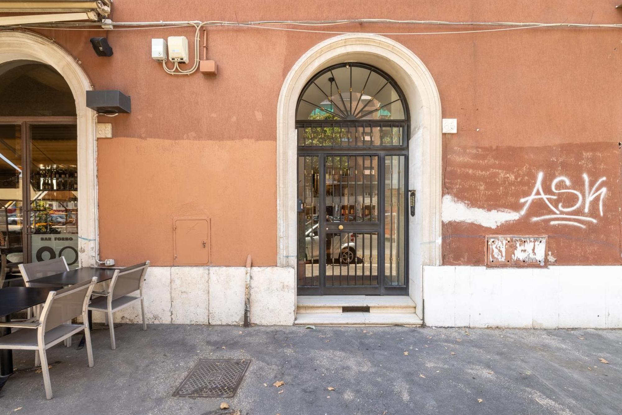 Ostiensis Place Apartamento *